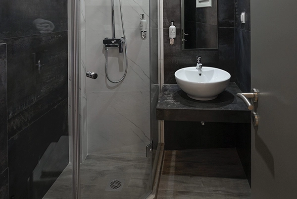 Poze-Cazari-Sea-Breeze-Skiathos-Camera-Nominala-Delux-Tripla-Skianthion-5