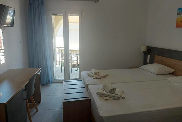 Poze-Cazari-Sea-Breeze-Skiathos-Camera-Nominala-Karafelas-2