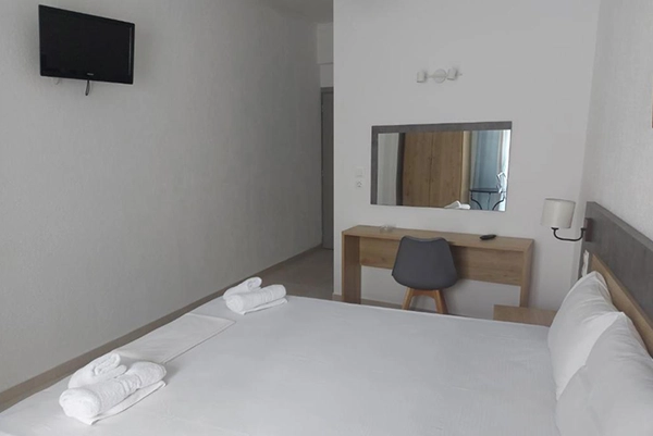 Poze-Cazari-Sea-Breeze-Skiathos-Camera-Nominala-Karafelas-5